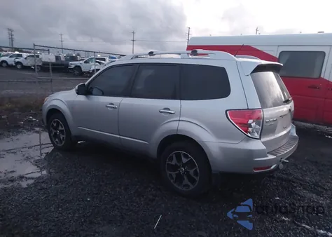 2011 Subaru Forester 2.5Xt Touring z USA, uszkodzony, nr VIN JF2SHGHC0BH743319